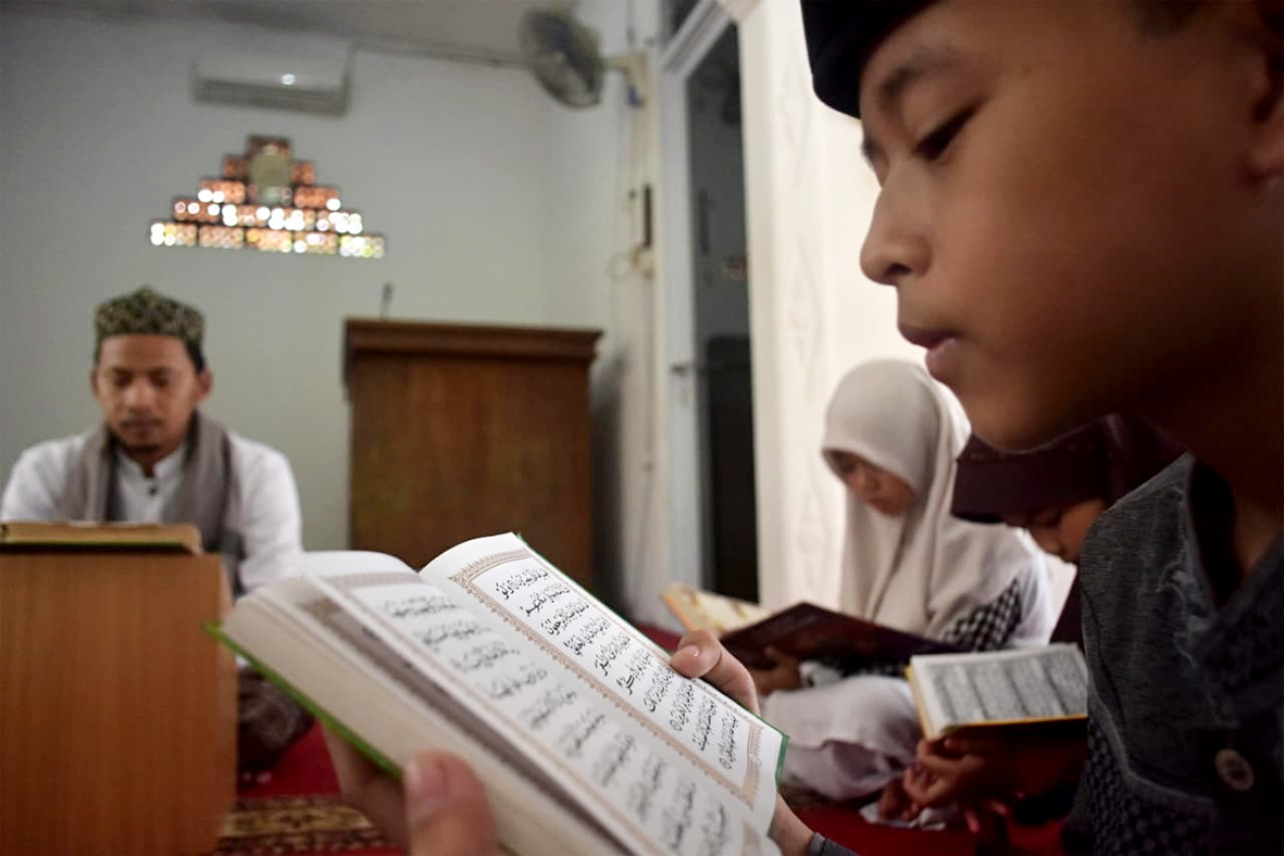 Guru Ngaji di Kabupaten Bekasi Terima Insentif Rp300 Ribu Mulai 2026, Naik Rp50 Ribu dari 2025