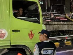 Dishub Bersama TNI-Polri Cegah Truk Tanah Masuk Jalan Arteri Kota Bekasi Sebelum 00.00 WIB