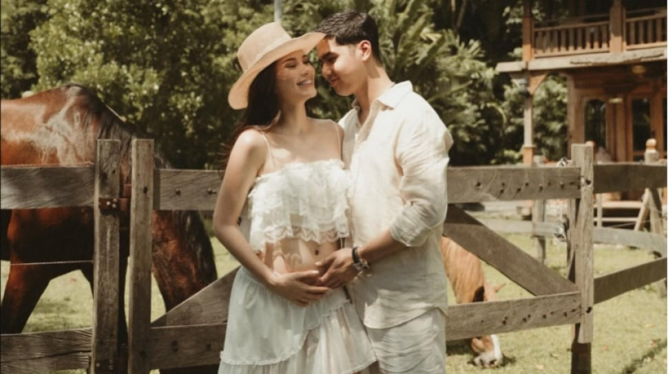 Pamer Baby Bump! Alyssa Daguise dan Al Ghazali Umumkan Kehamilan Anak Pertama