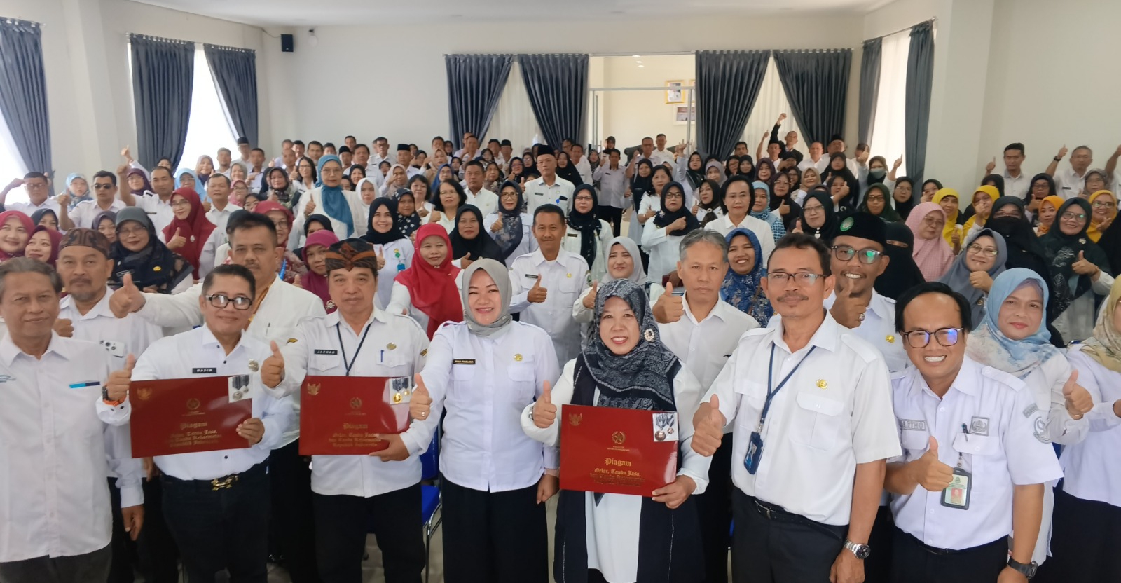 Pengabdian 10–30 Tahun Diapresiasi, 255 Kepsek hingga Guru Raih Satyalancana Karya Satya 2025