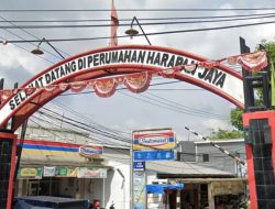 Pembangunan Gapura di Harapan Jaya Kembali ke Titik Awal Usai Protes Warga