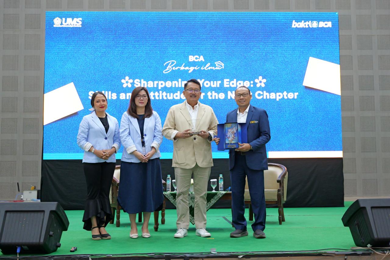 BCA Berbagi Ilmu Jangkau Solo, Direktur BCA Ajak Mahasiswa UMS Asah Keterampilan dan Sikap Hadapi Dunia Kerja