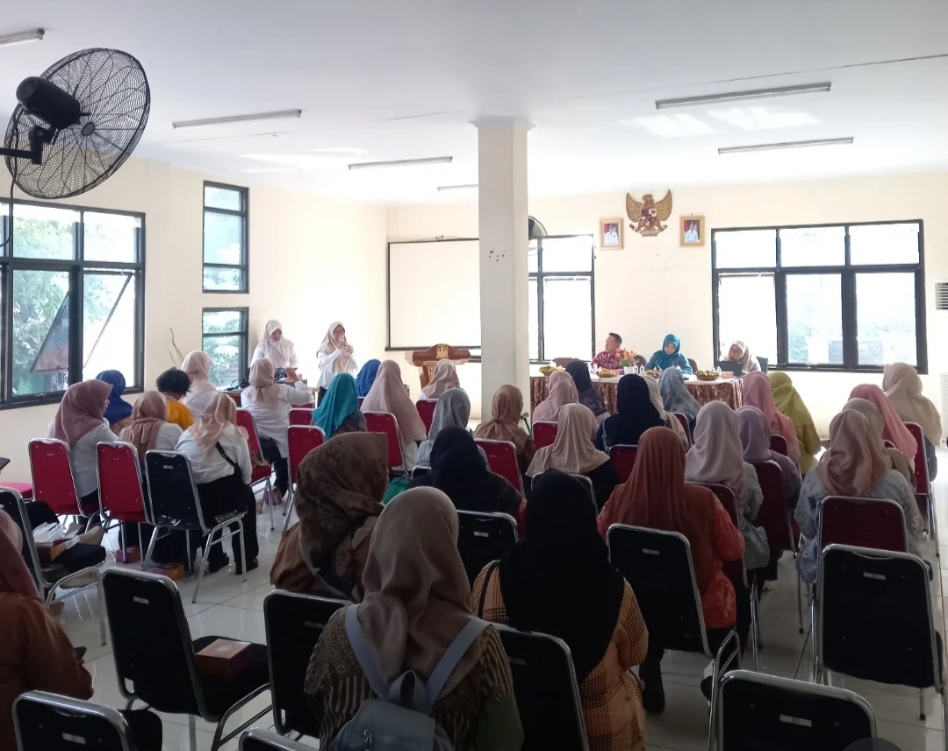 Pertemuan PKK RW Jatimekar Dorong Program Keluarga Sampai ke Warga
