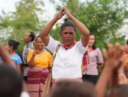 Kisah Guru NTT yang Akhirnya Jadi PPPK Usai Videonya Ditanggapi Prabowo: Sampai Tidak Bisa Berjalan, Sa Baru Berhenti Mengajar