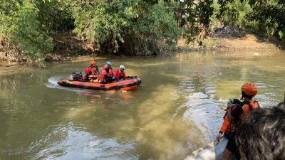 Tiga Bocah Tenggelam di Kali Cikarang: Dua Ditemukan Meninggal, Satu Masih Dicari