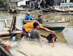 Ratusan Nelayan Muaragembong Beralih Elpiji Melon untuk Mesin Perahu