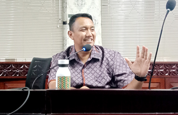 Anggota Komisi 1 DPRD Kota Bekasi Kamil Syaikhu Nilai Penghentian Layanan WiFi Gratis Tak Masuk Akal