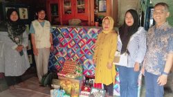 Nenek Inah Warga Cibitung Akhirnya Dapat Bansos