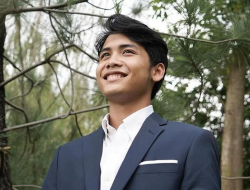 Gak Tahan Lagi! Bintang Emon Bongkar ‘Aksi Gimmick’ Pejabat di Lokasi Bencana