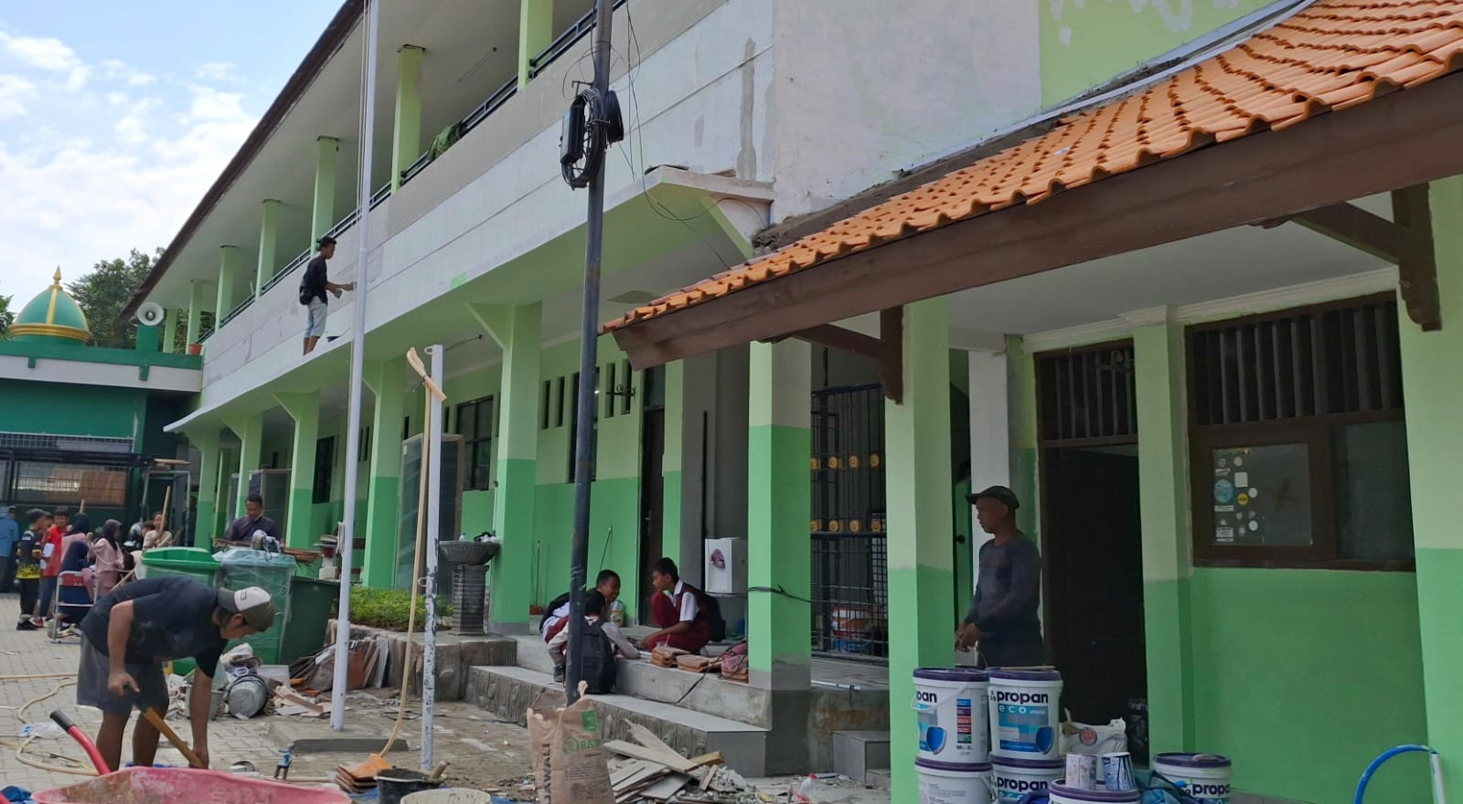 Pemkot Bekasi Perbaiki 30 Gedung Sekolah, Baru 12 yang Rampung