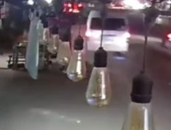 Minibus Tabrak Pemotor Lagi Nunggu Pesanan Mi Ayam di Cikarang, Satu Tewas dan Dua Luka