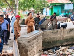 Kali Kapuk Dipenuhi Sampah, Camat Medan Satria Cari Solusi