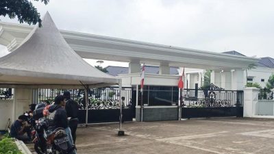 “Gedung Putih” di Sukadami Dijaga Ketat Usai Bupati Bekasi Ditangkap KPK, Jurnalis Dilarang Ambil Gambar