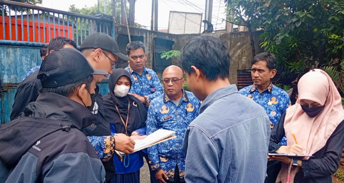 DLH Kota Bekasi Tindaklanjuti Keluhan Warga Terkait Dugaan Pembuangan Limbah Cair Pabrik Gula di Bantar Gebang