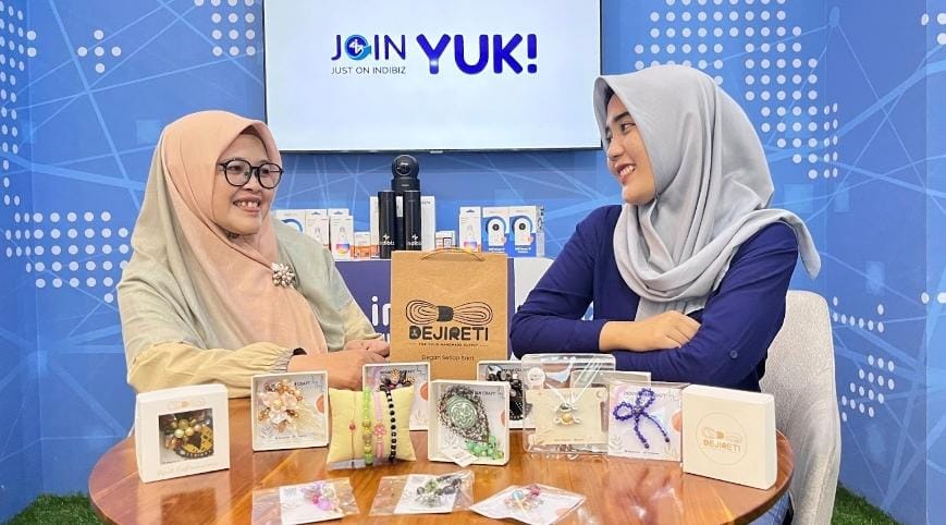 Aksesoris Kecil Bikin Tampilan Makin Menarik Ala Dejireti di JOIN YUK!