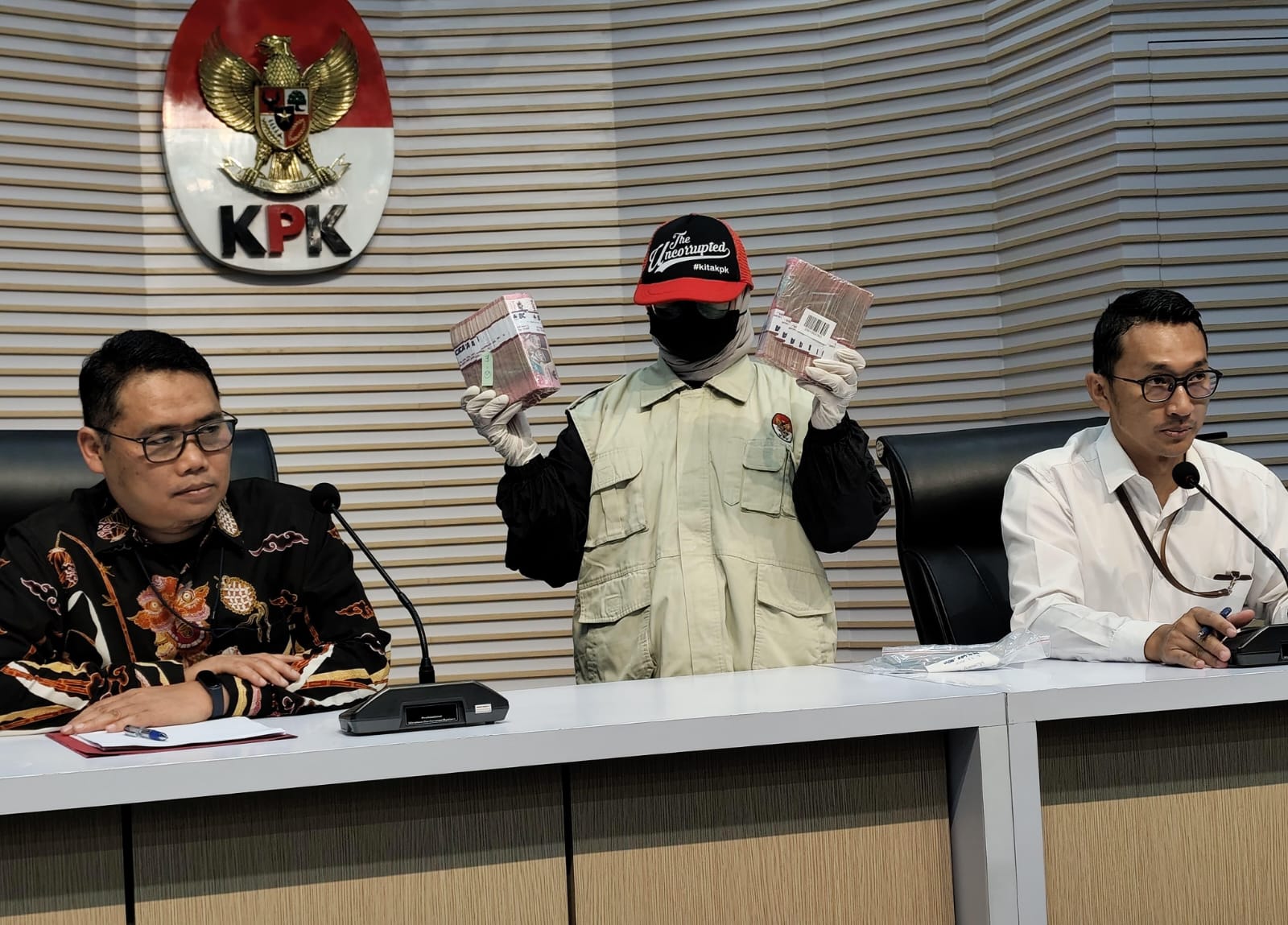 KPK Bakal Telisik Dugaan Suap Proyek Sarjan ke Bupati Bekasi Era Sebelum Ade Kuswara Kunang