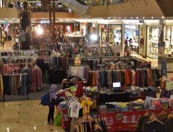 Mal di Bekasi Sambut Tahun Baru Tanpa Pesta Kembang Api