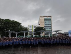 Pelantikan 3.442 PPPK Paruh Waktu Kota Bekasi di Bawah Guyuran Hujan