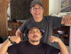 Klarifikasi Sal Priadi Usai Foto Bareng Sitok Srengenge Viral di Media Sosial