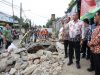 Wali Kota Bekasi Sidak Jalan Ambles di Cikunir, Perbaikan Dikebut demi Keselamatan