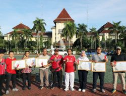 Pemkab Bekasi Beri Penghargaan Tujuh Perusahaan Wajib Pajak Barang dan Jasa Tertentu, Berkontribusi Perkuat PAD