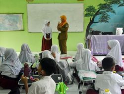 Kota Bekasi Kekurangan 2.500 Guru