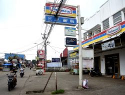 Pemkot Bekasi Hentikan Sementara Izin Pendirian Menara Telekomunikasi dan Minimarket