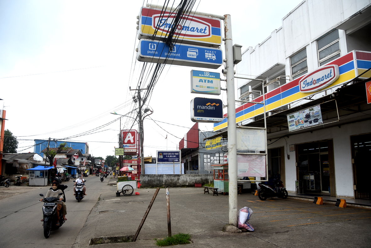 Pemkot Bekasi Hentikan Sementara Izin Pendirian Menara Telekomunikasi dan Minimarket