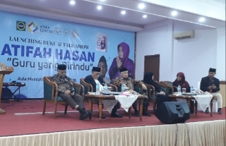 Ketua BKMT Kota Bekasi Luncurkan Buku Atifah Hasan Guru yang Dirindu