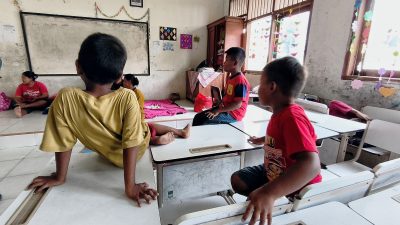 Ratusan Warga Desa Srimukti dan Desa Sriamur Tambun Utara Mengungsi Imbas Banjir