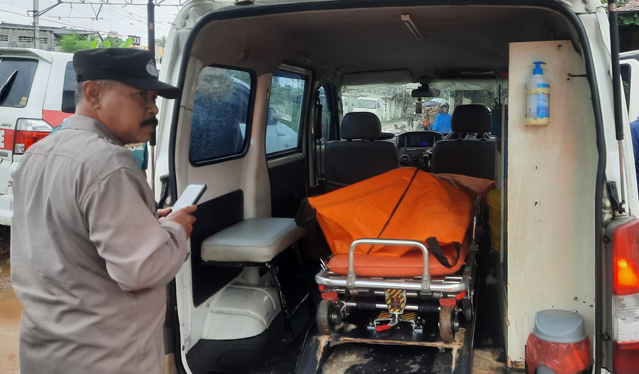 Perempuan Tewas Tertemper Kereta Barang di Bekasi Timur, Ini Kronologinya