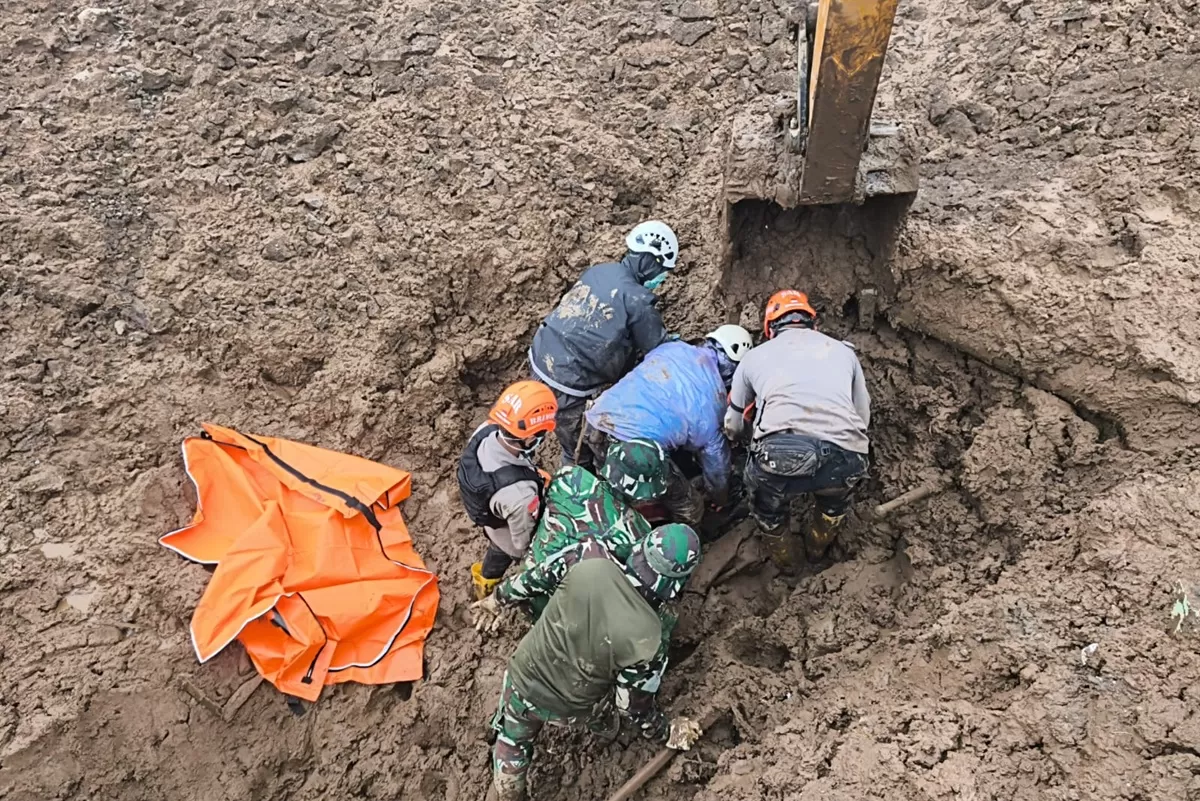 5 dari 23 Jenazah Prajurit Marinir di Longsor Cisarua Bandung Barat Ditemukan