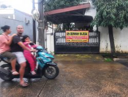 Banjir “Usir” Puluhan Penghuni Jatibening Permai