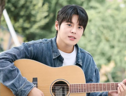 Diduga Jadi Lokasi Syuting, Aktor Korea Ryeoun Kepergok di Kota Tua Jakarta