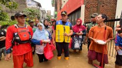 Wali Kota Bekasi Tinjau Lokasi Banjir di Gang Mawar, Pastikan Penanganan Optimal