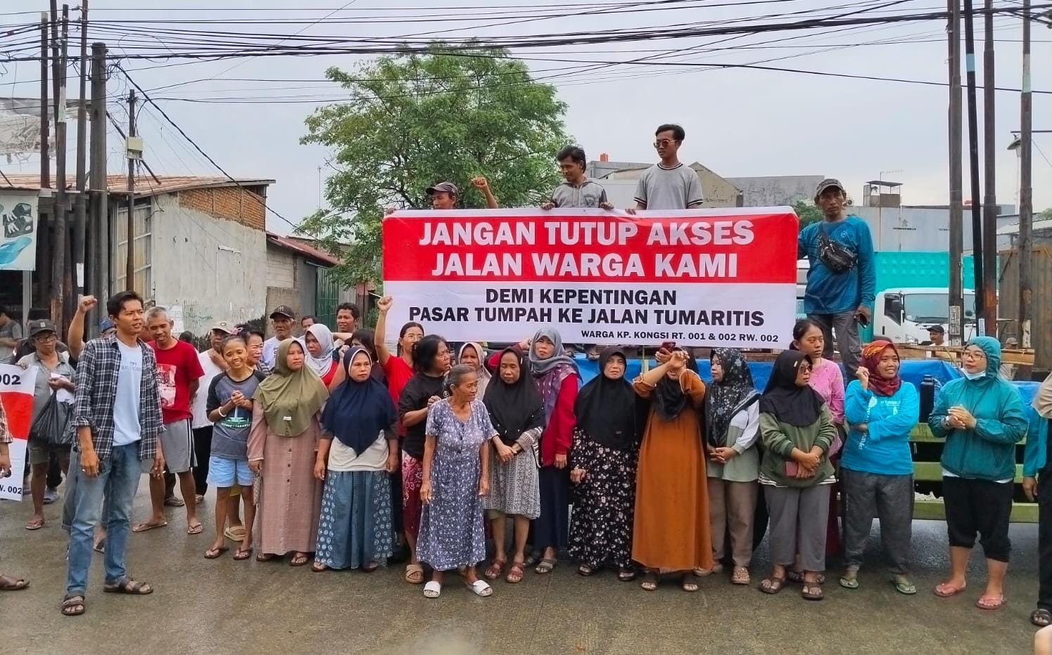 Warga Kampung Kongsi Tolak Penggunaan Jalan Tumaritis jadi Pasar Tumpah, Pedagang dan DPRD Serukan Duduk Bareng