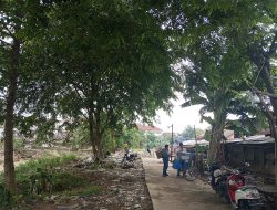 Warga Bantaran Kali Bekasi di Gang Mawar Bersedia Bongkar Sendiri Bangunan demi Tanggul Tinggi