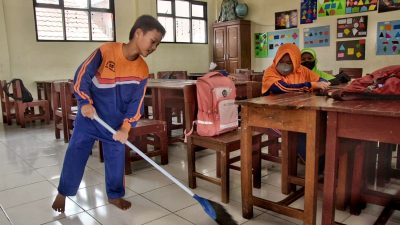 Arahan Presiden Prabowo, Pemkab Bekasi Aktifkan Lagi Program Jumat Bersih