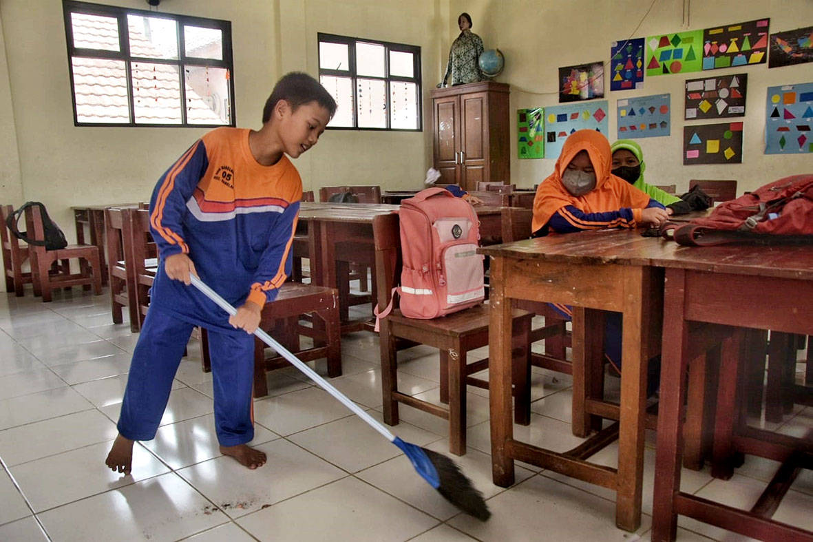 Arahan Presiden Prabowo, Pemkab Bekasi Aktifkan Lagi Program Jumat Bersih