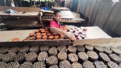 Produsen Kue Keranjang di Cikarang Mendulang Rezeki Maraton