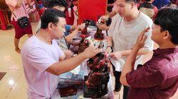 Jelang Imlek, Klenteng Hok Lay Mulai Bersolek