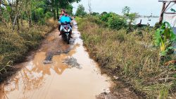 Jalan Kong Isah di Tambun Utara Berubah Kubangan Lumpur