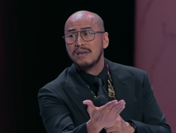 Pandji Pragiwaksono Menghadap 32 Tokoh Adat Toraja, Dijatuhi Denda 1 Babi dan 5 Ayam