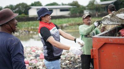 Pertamina EP Tambun Field Turut Bersihkan Sampah Pasca Banjir di Bekasi