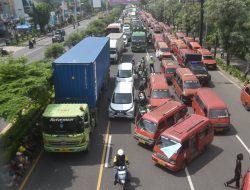Menata Ulang Transportasi Bekasi, Wacana Peremajaan Angkot Hidup Lagi 