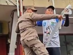 Spanduk dan Banner Ilegal di Bekasi Barat Dibabat Aparat