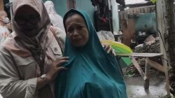 ODGJ Agresif Membahayakan Lingkungan,  Petugas Kelurahan Jatisari Turun Tangan Evakuasi