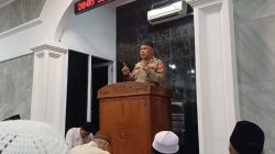 Tarawih Keliling, Kapolsek Bekasi Barat Ajak Warga Jaga Kamtibmas