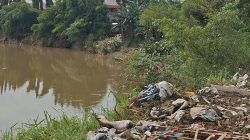 Proyek Tanggul Kali Bekasi Mangkrak di Tiga Titik