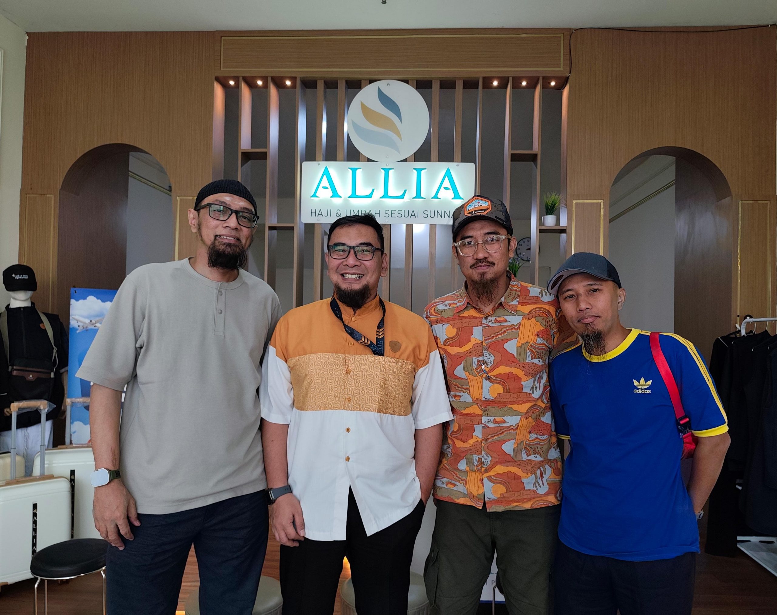 Langit Timur Tengah Membara, Travel Umroh di Kota Bekasi Ini Tetap Berangkatkan Jamaah